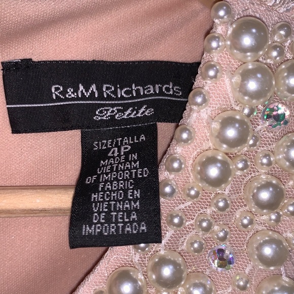 Dress - Picture 2 of 2